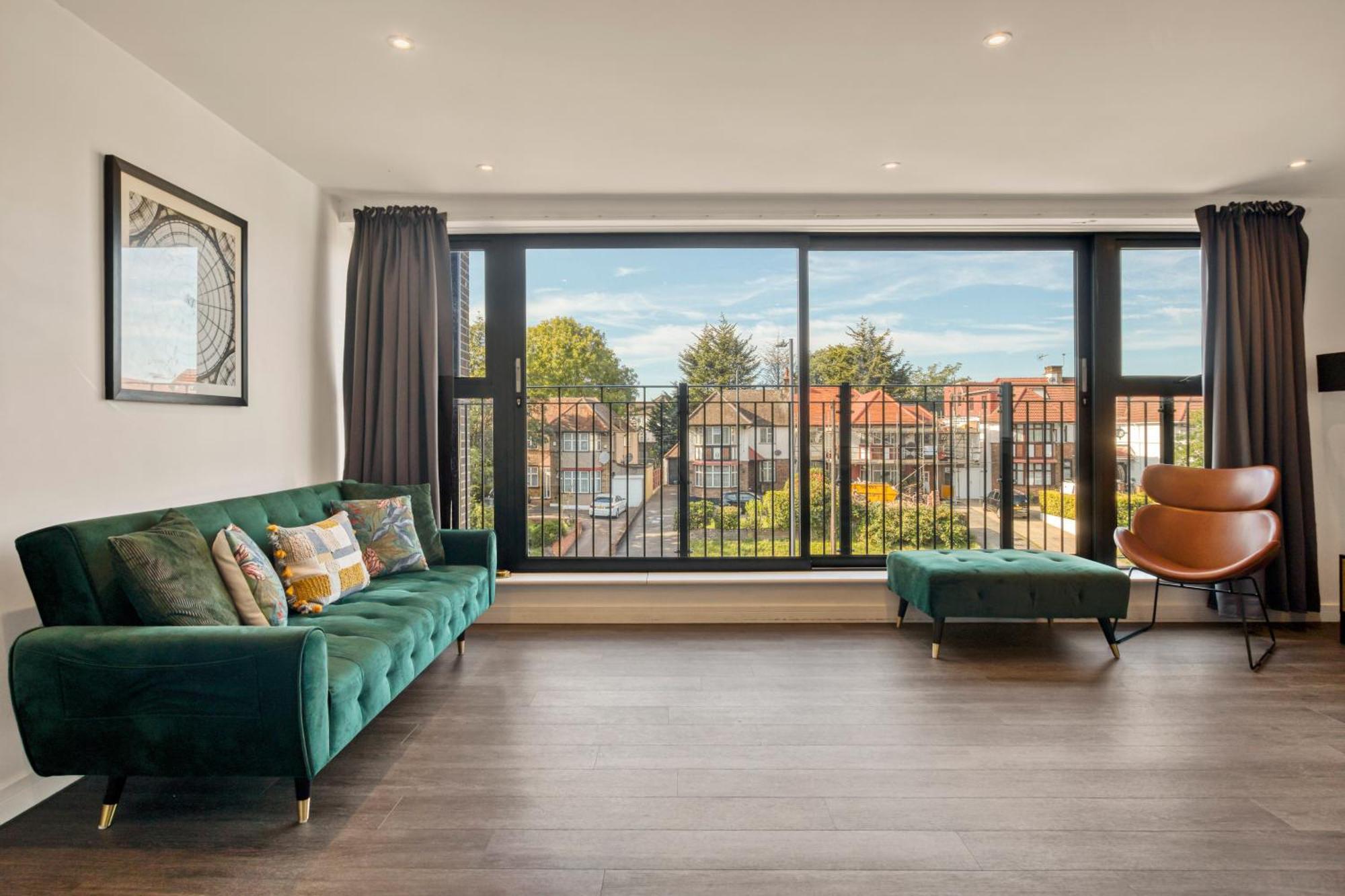 Modern Penthouse In Wembley Apartment London Exterior photo