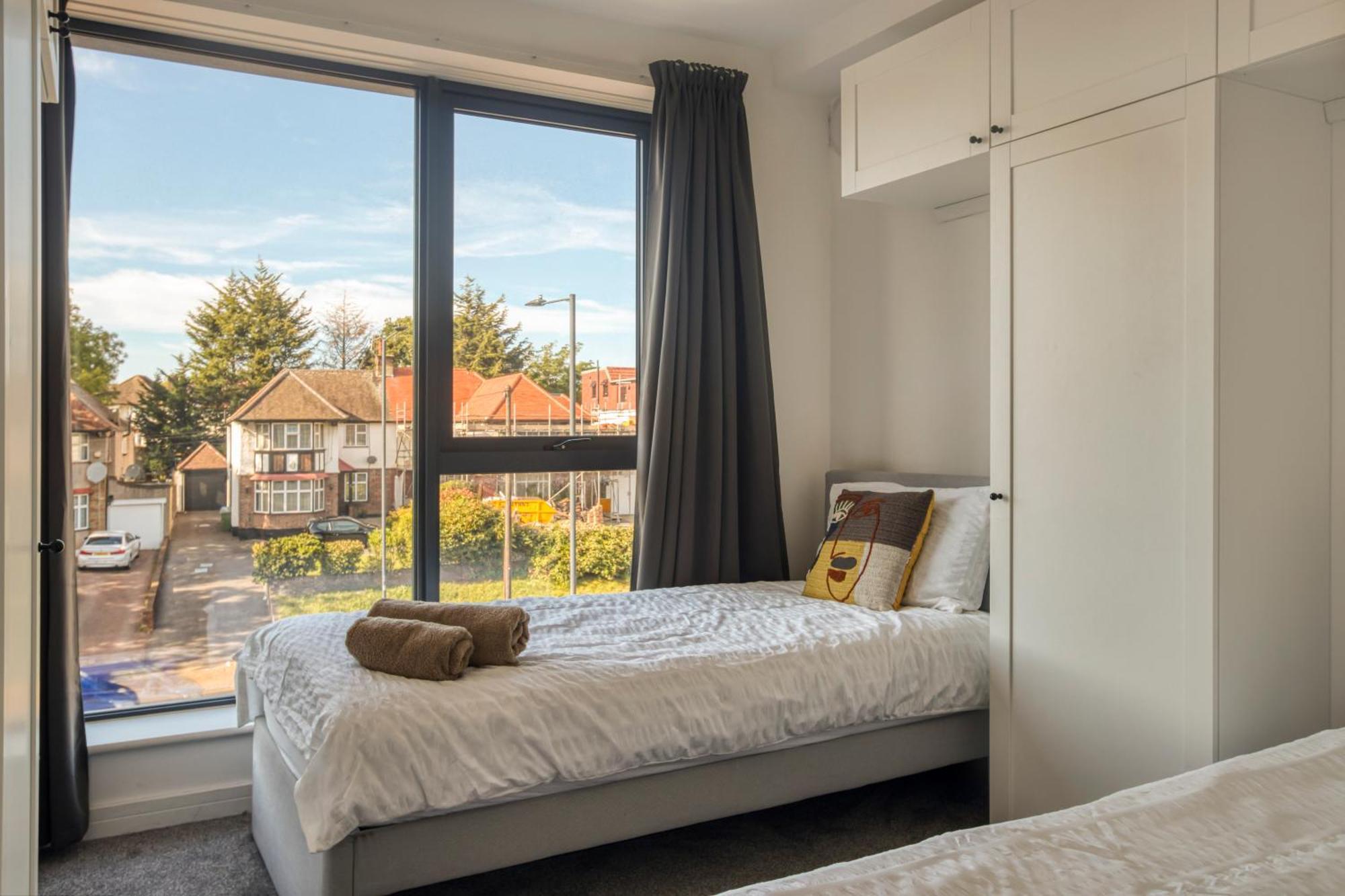 Modern Penthouse In Wembley Apartment London Exterior photo
